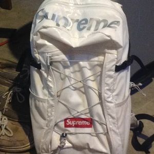 Meet your Posher, Connor